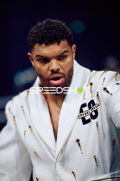 Emanuel Odiase in Ringside Zone