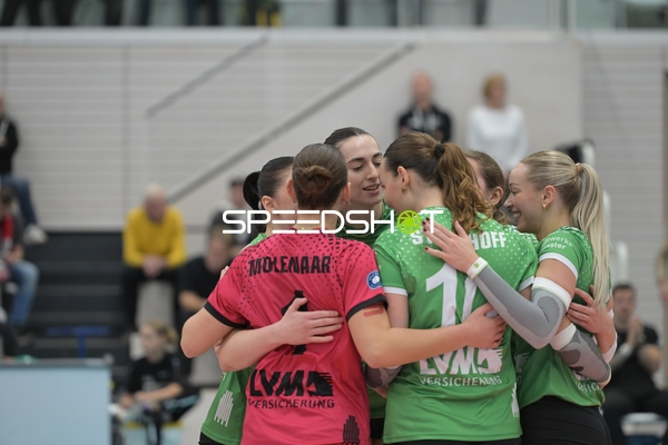 Anke Waelkens (12; USC Münster) jubelt