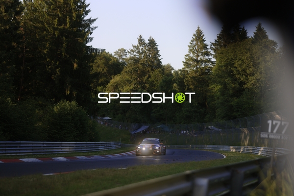 Rennfahrzeug auf der Nordschleife