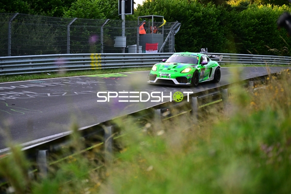Porsche 718 Cayman auf der Nordschleife