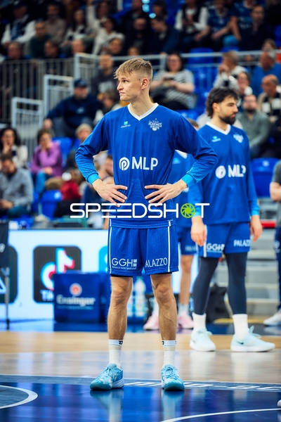 Spieler MLP Academics Heidelberg steht