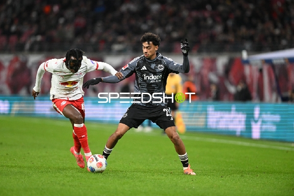 Zweikampf um den Ball