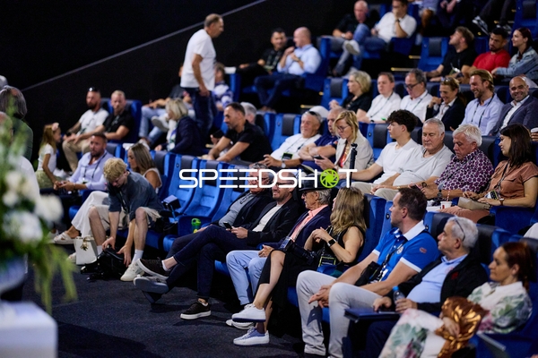 Ringside-Zone Face-Off Pressekonferenz