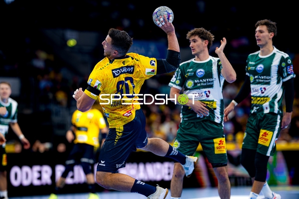 Jannik Kohlbacher (80; Rhein Neckar Löwen) wirft aufs Tor