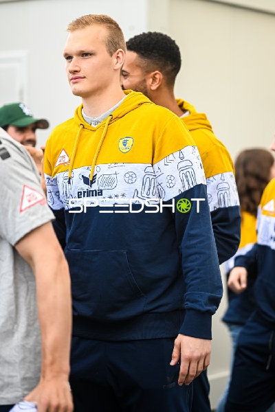 Spieler bei der Saisoneröffnungsveranstaltung