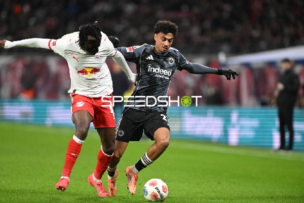 Zweikampf um den Ball