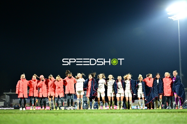 Spielerinnen zeigen Teamgeist