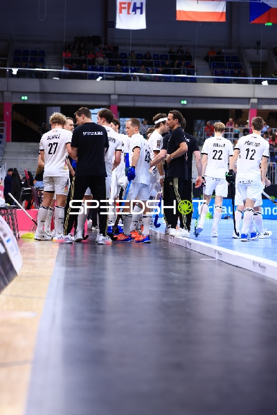 Taktikbesprechung bei Deutschland