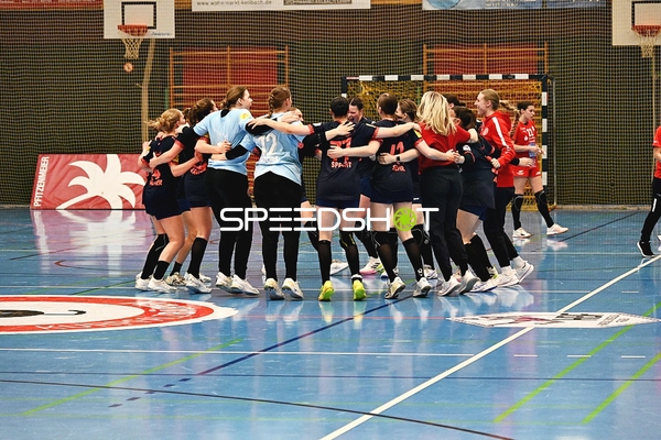 Team-Umarmung vor dem Spiel