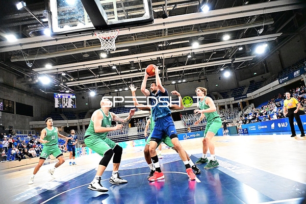 Wurfversuch von Mateo Šerić (21; MLP)