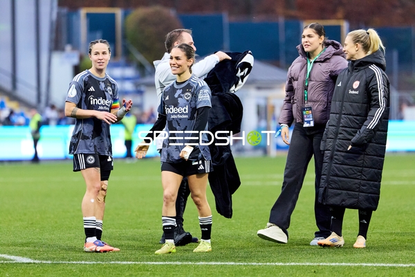 Spielerinnen nach Spiel