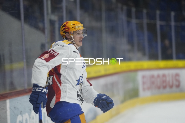 Dominik Kubalik (81; EV Zug) in Aktion