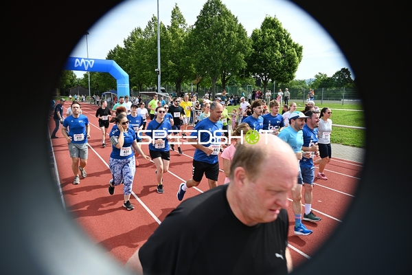 Gemeinsamer Lauf beim TVE Sommerlauf