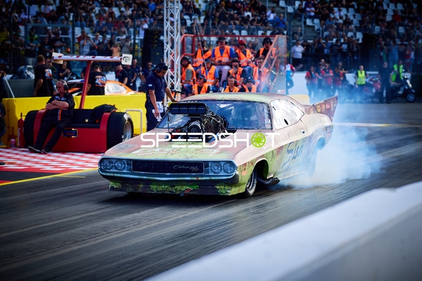 Rennwagen auf der Startlinie