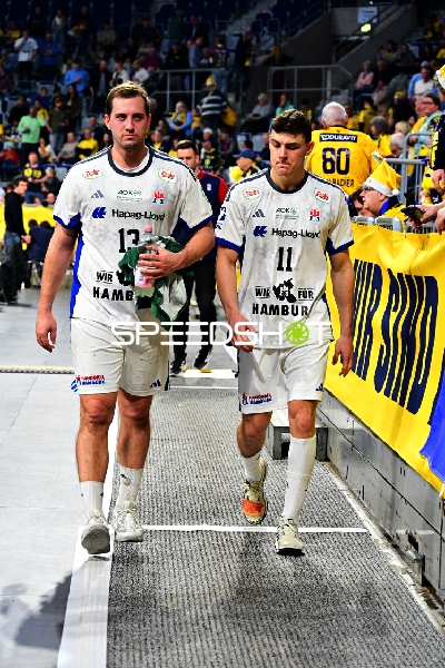 Niklas Weller (13; HSV Hamburg) und Nicolaj Jörgensen (11; HSV Hamburg) zusammen