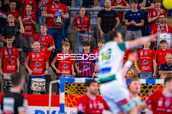 Fans und Trommler in EgeTrans Arena