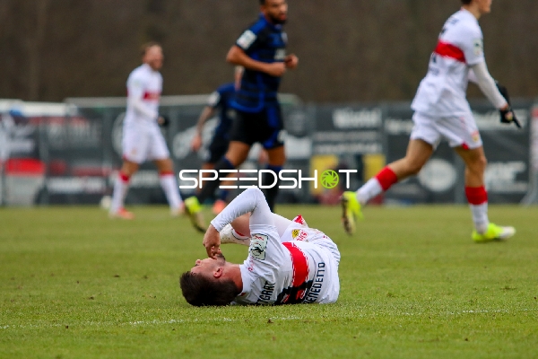 Verletzter Spieler am Boden