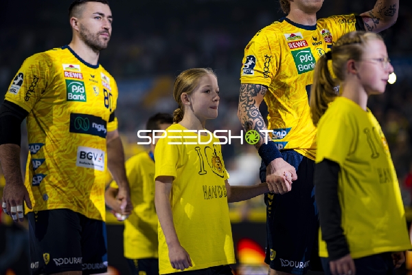 Einlauf von Jannik Kohlbacher (80; Rhein Neckar Löwen)