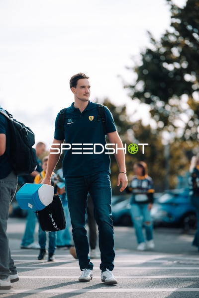 Robert Timmermeister (7; Rhein Neckar Löwen) geht entspannt