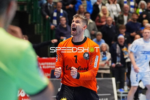 Christopher Rudeck (1; Bergischer HC) in Aktion