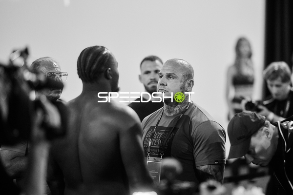 Ringside-Zone Face-Off Pressekonferenz