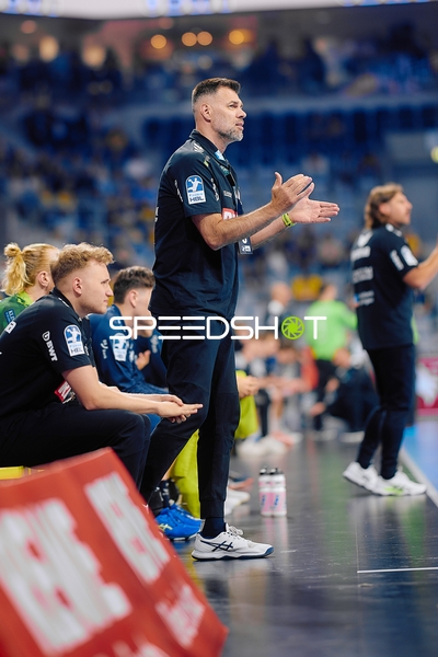 Coaching an der Seitenlinie Andre Bechtold (99;Rhein Neckar Löwen), Andre Bechtold (99;Rhein Neckar Löwen)