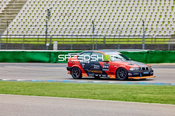 Marius Schmid im 318ti Cup