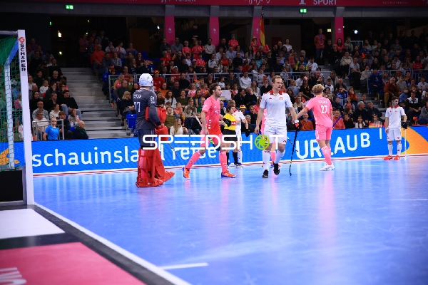 Mikolaj GUMNY (8; Polen) in Aktion