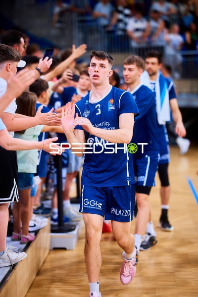 Spielerbegrüßung Andrew O’Brien (3;MLP Academics Heidelberg), 