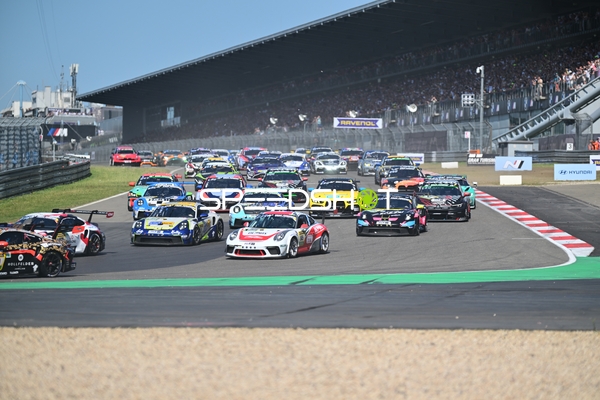 Startphase 24h Rennen 2025 Nürburgring