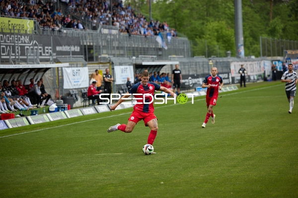 Pass Adrien Lebeau (14, FC Hansa Rostock), Nils Fröling (10, FC Hansa Rostock)