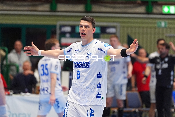 Frederik Simak (8; TBV Lemgo) in Aktion