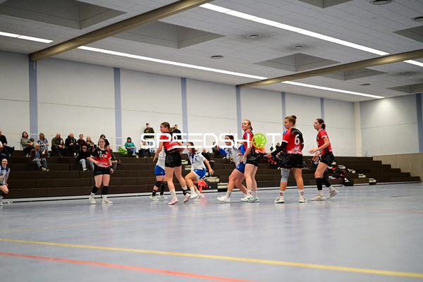 Spieler von TVE - Edinger Haie auf dem Feld