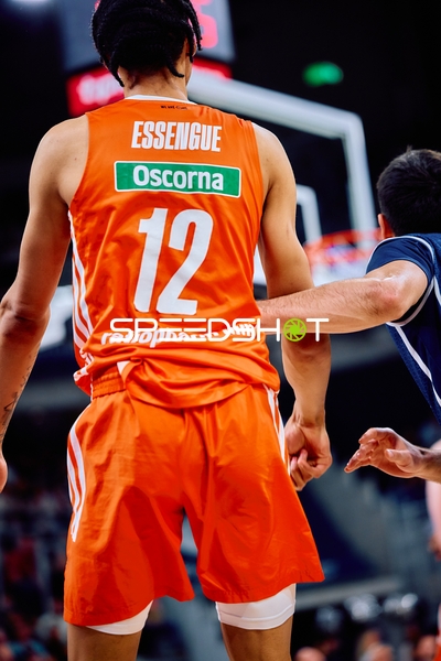 defense Noa Essengue (12;Ratiopharm Ulm)
