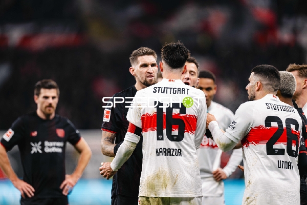 Intensiver Zweikampf auf dem Platz