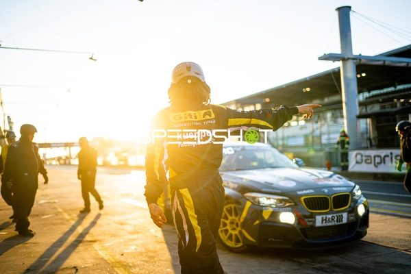 Mechaniker in der Boxengasse