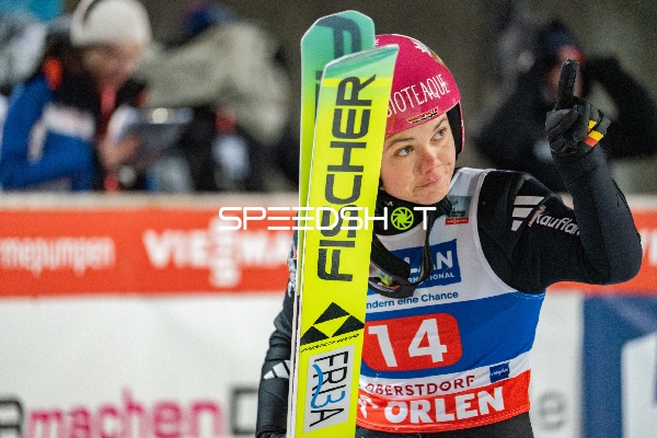 Two-Nights Tour Skispringen Damen