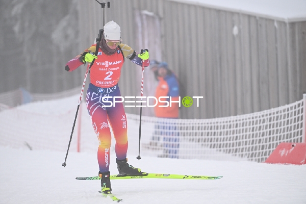 Sprint der Frauen: Alina STREMOUS (2; Biathlon Frauen) in Aktion