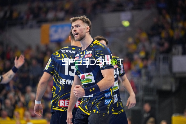 Steven Plucnar Jacobsen (9; Rhein Neckar Löwen) in Aktion