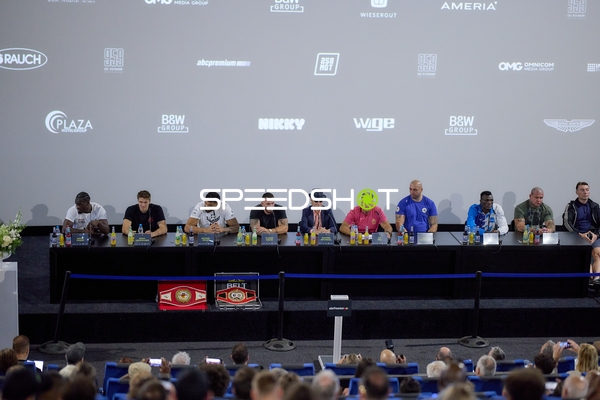 Ringside-Zone Face-Off Pressekonferenz