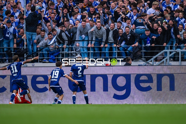 Torjubel Bambasé Conté (31, Karlsruher SC), 19, Karlsruher SC, Sebastian Jung (2, Karlsruher SC)