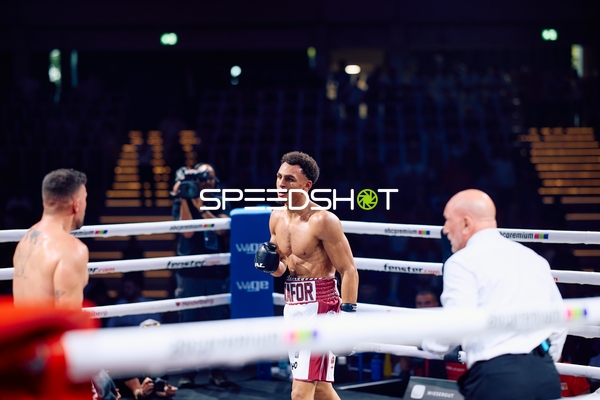 Alexander Okafor (108; VIP) im Ring