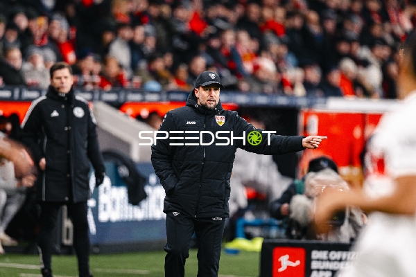 Trainer an der Seitenlinie