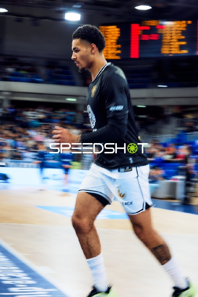 Basketball Löwen Braunschweig läuft