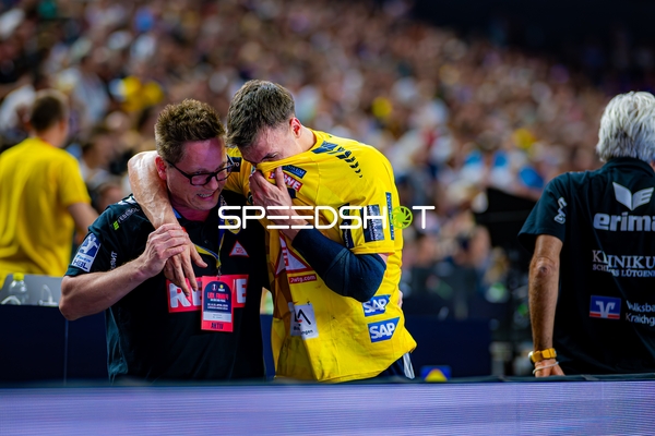 Ivan Martinović (5, Rhein Neckar Löwen) verlässt verletzt Spielfeld