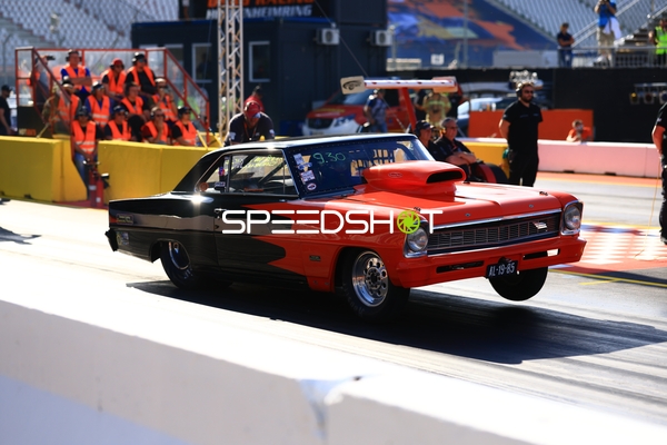 Drag Racing Wagen auf der Quartermile