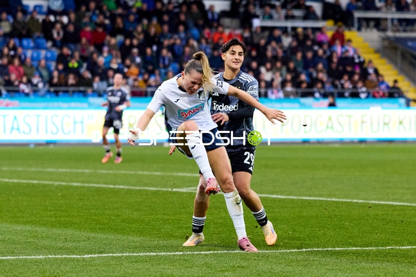 Zweikampf um den Ball