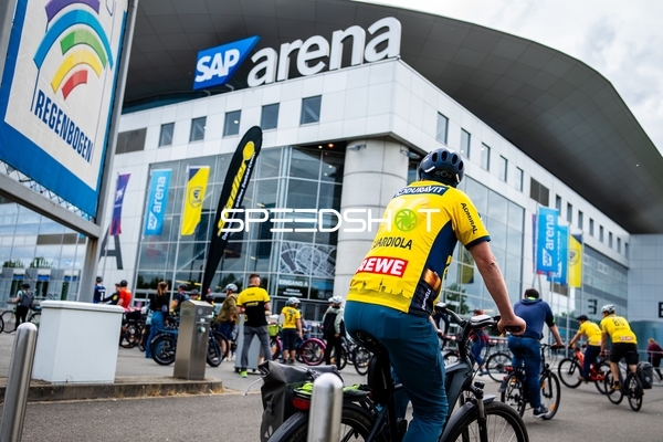 Handball-Halle im Weitwinkel