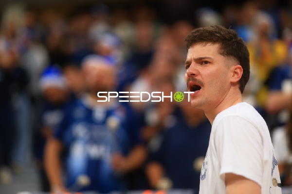 Fan-Szene in der Halle