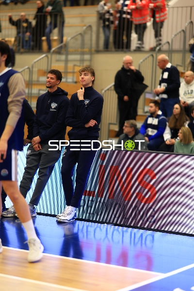 Szene mit DJ Horne (0; MLP Academics Heidelberg) und Dusan Neskovic (7; MLP Academics Heidelberg)